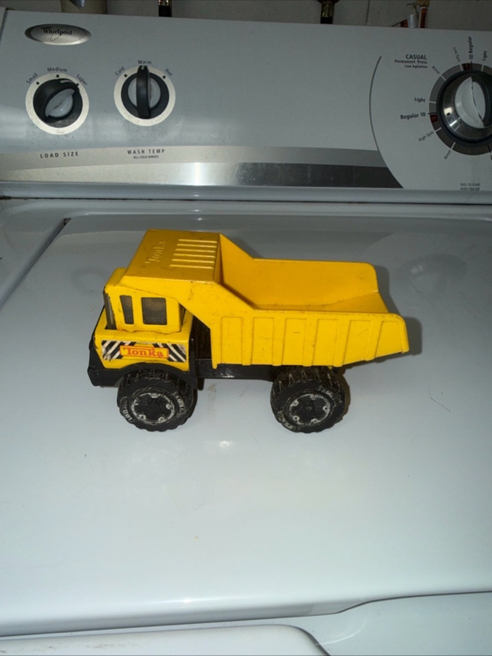 Tonka Toys Dump Truck Pressed Steel & Plastic
